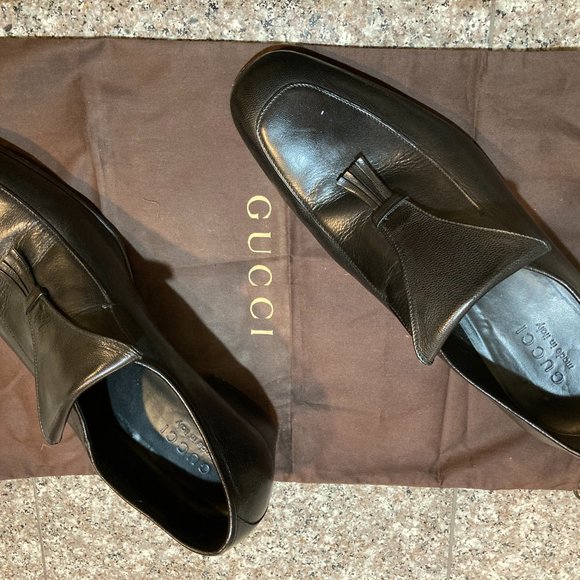 GUCCI Shoes with Cloth Bag main image 5